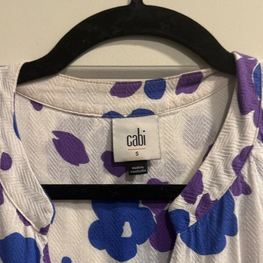 Lot of 4 CAbi Women's Blouses - Orange , Blue, Black, White Floral Set - Picture 7 of 9